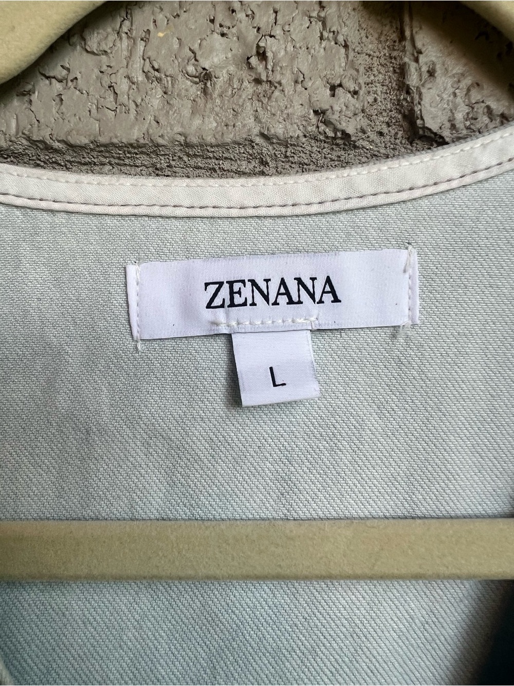 Zenana light wash denim vest size large - Picture 5 of 8